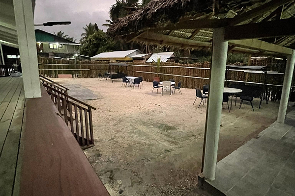 Eniita Airport Lodge 1